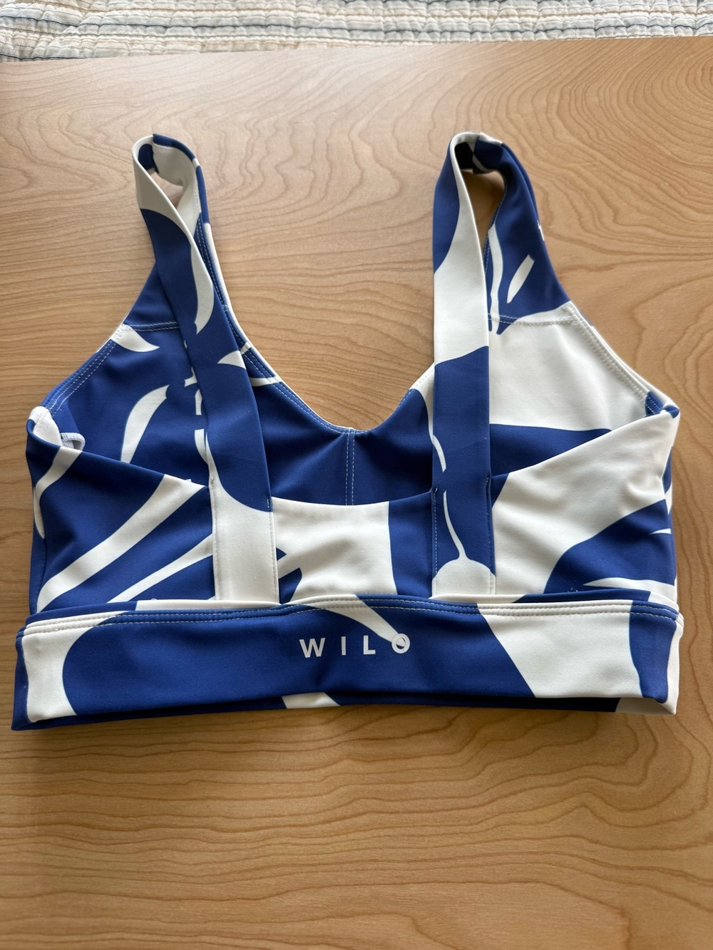 Wilo The Label 2-Piece Activewear Set - XS Blue White Floral - Picture 7 of 14